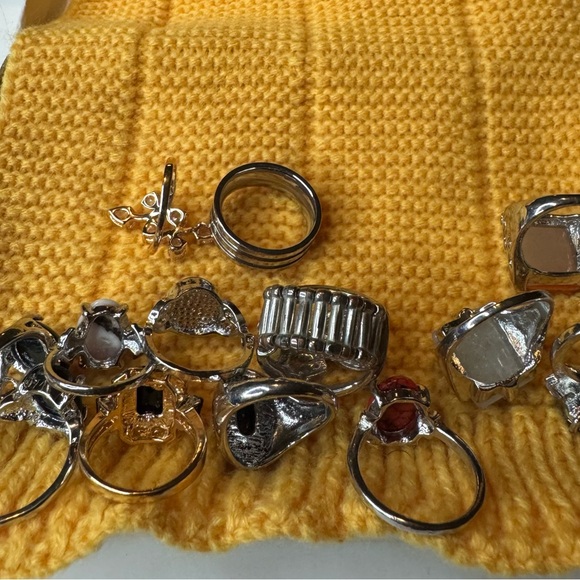 Mixed Assorted Costume Jewelry Ring Lot of 13 - Picture 4 of 4